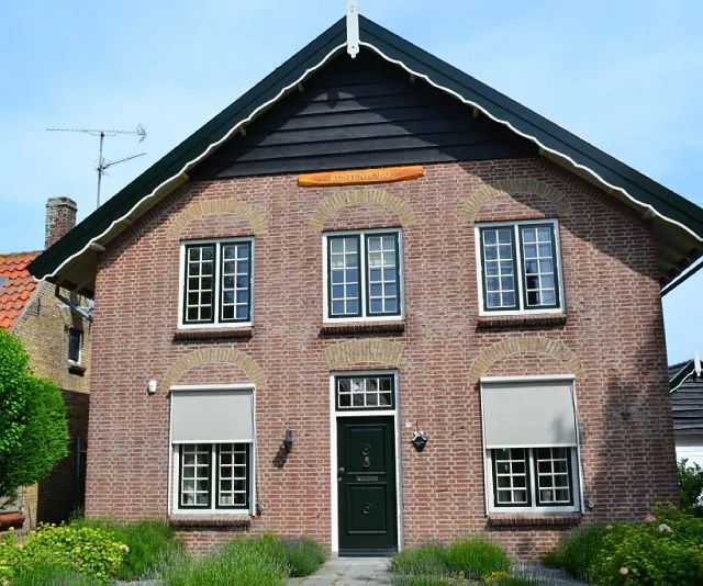 Huis mooi geschilderd